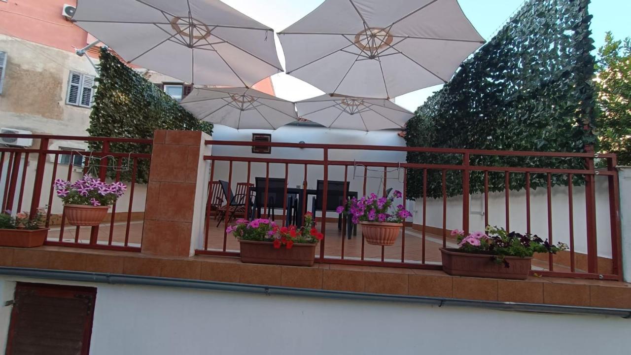 Studio apartment Jemi Pola Esterno foto