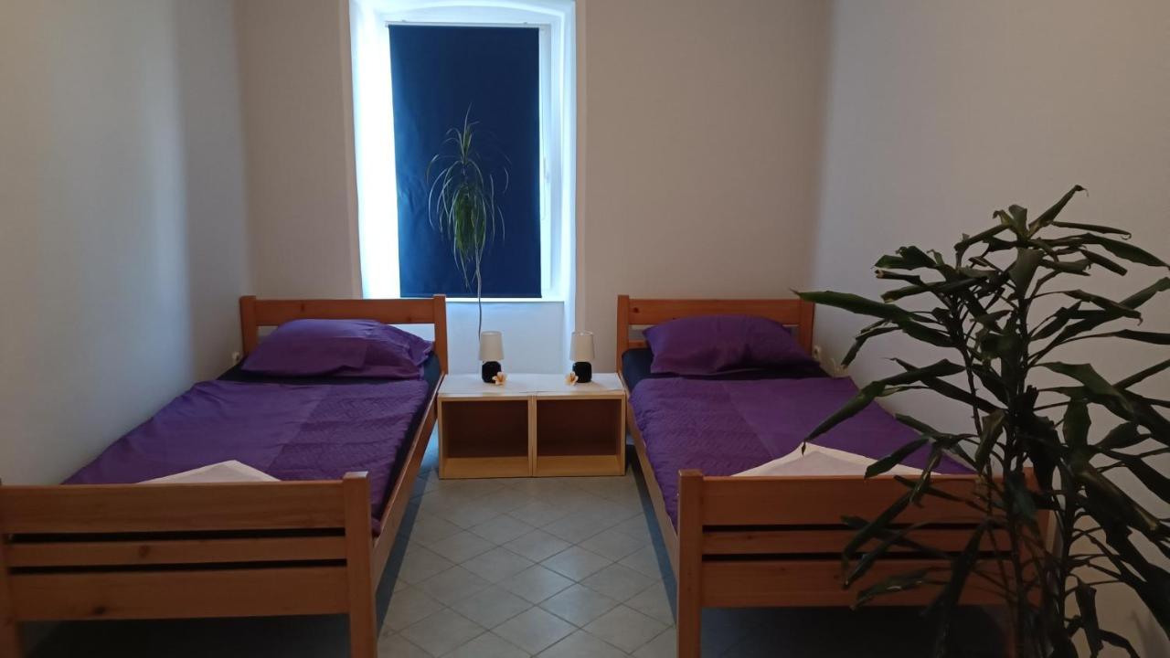 Studio apartment Jemi Pola Esterno foto